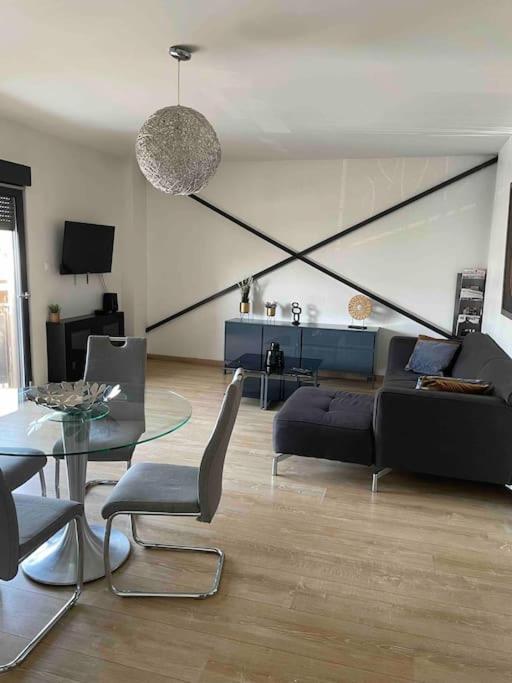 "Le Relax" - Velaux Appart Climatise - 6 Pers Avec Terrasse A 15 Min Plage Et Aeroport ภายนอก รูปภาพ